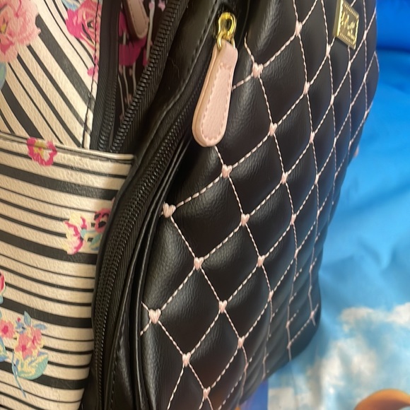 Betsey Johnson Backpack - Picture 6 of 7